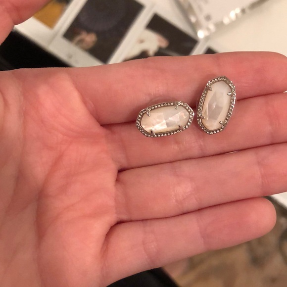 Kendra Earrings Silver - Picture 1 of 2